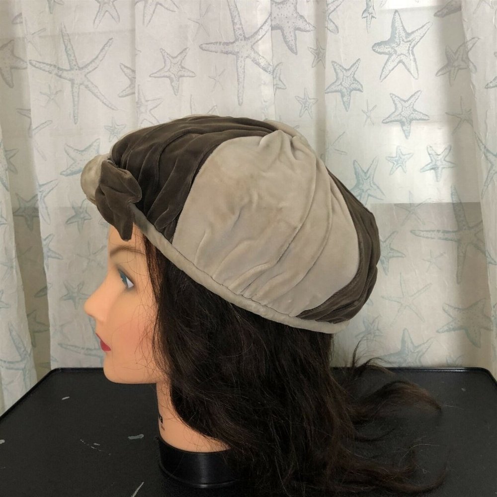 Vintage Women's Pillbox Style Velvet Hat Nell New York Colorblock - Picture 3 of 12